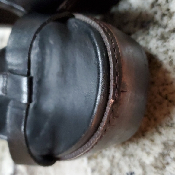 UGG Heel size see foot bed measurement about an 8 Wood Heel Zip Back Beeded - Picture 12 of 16